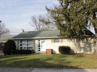 1205 Main St, Akron, PA 17501