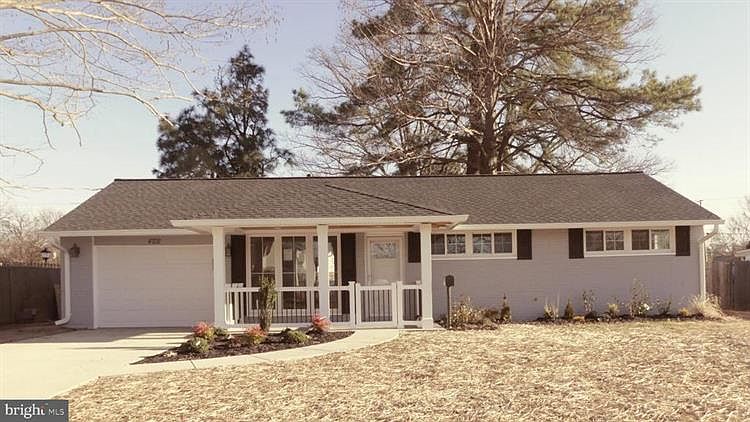 1st image of 4702 Flower Ln