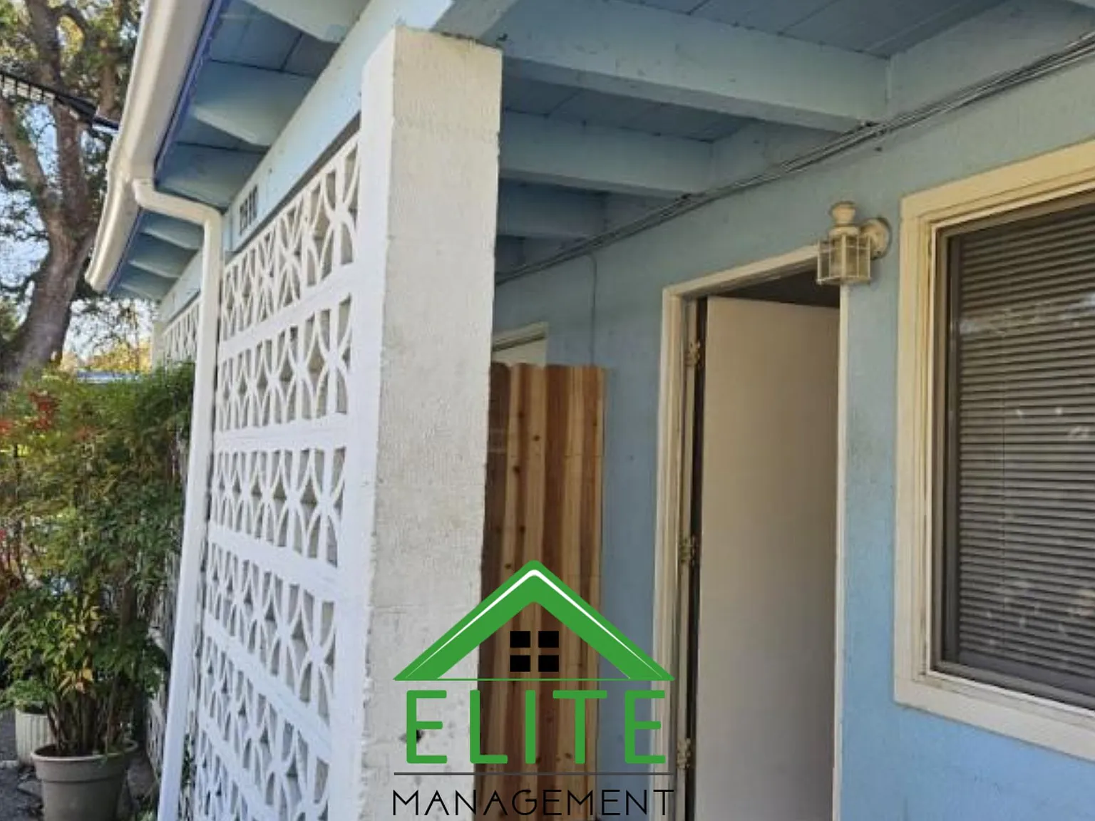 2 bed, 700 sqft, $1,350 — Photo 2