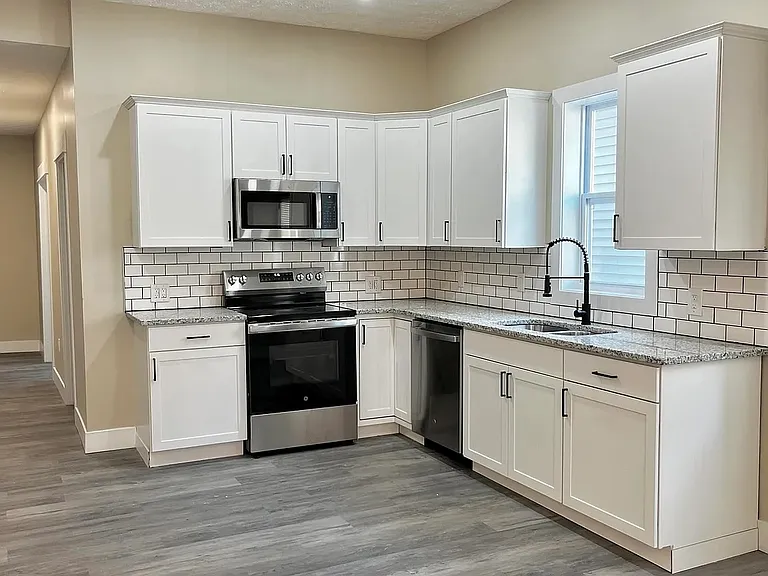 1236 Hermes Ave — Photo 4