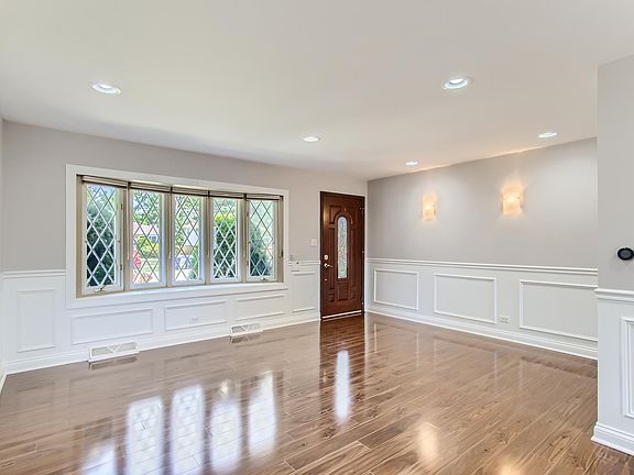 5th image of 1049 Irwin Ave