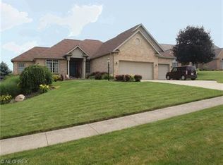 999 Ironwood Cir, Akron, OH 44312