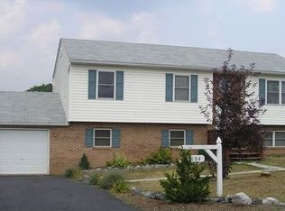 194 Wise Ave, Strasburg, VA 22657