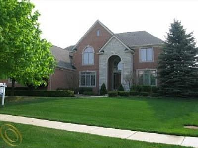 Parkshore dr Northville