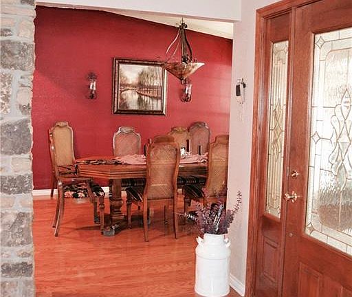 4th image of 2114 Brentgate Dr