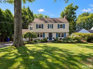 7 Braintree Drive, West Hartford, CT 06117