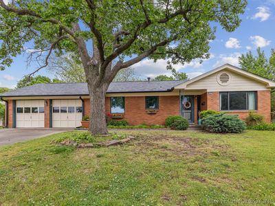 5877 S Hudson Pl, Tulsa, OK, 74135