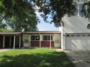 681 Southwell Ln, Florissant, MO 63031