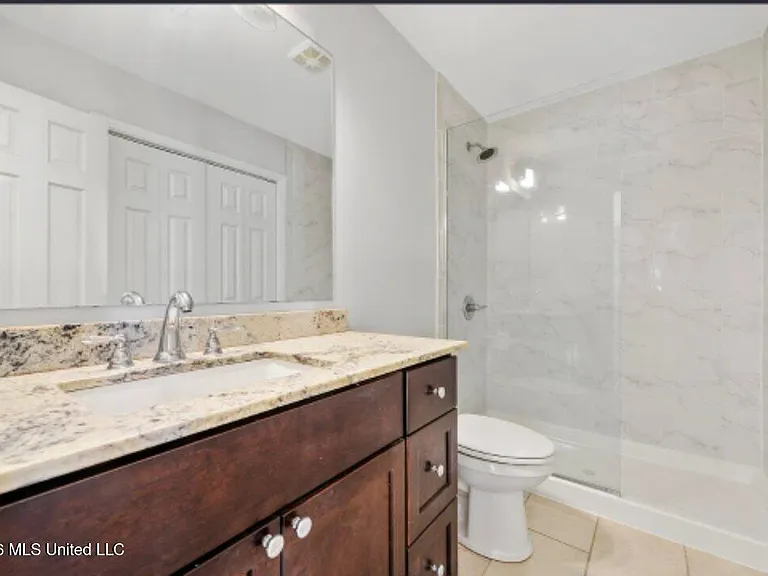 223 Woodbine Dr — Photo 18