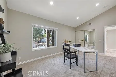 801 Vista Ct — Photo 17