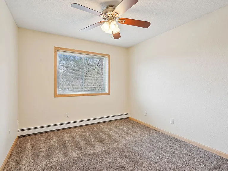 Park Place Apartments in Burnsville — Photo 18