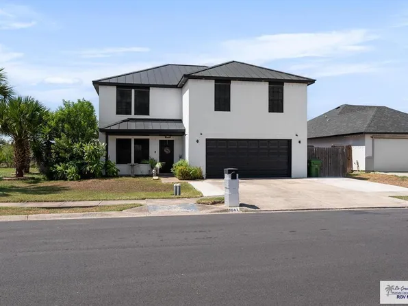 1061 Champlain Dr, Brownsville, TX 78526