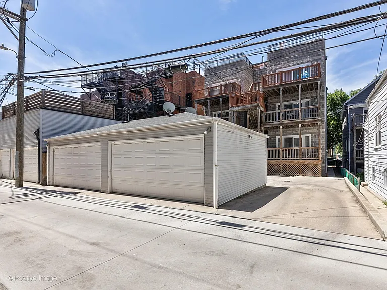 2735 N Kenmore Ave #2 — Photo 16
