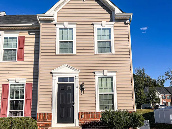 211 Streamview Dr, Fredericksburg, VA 22405