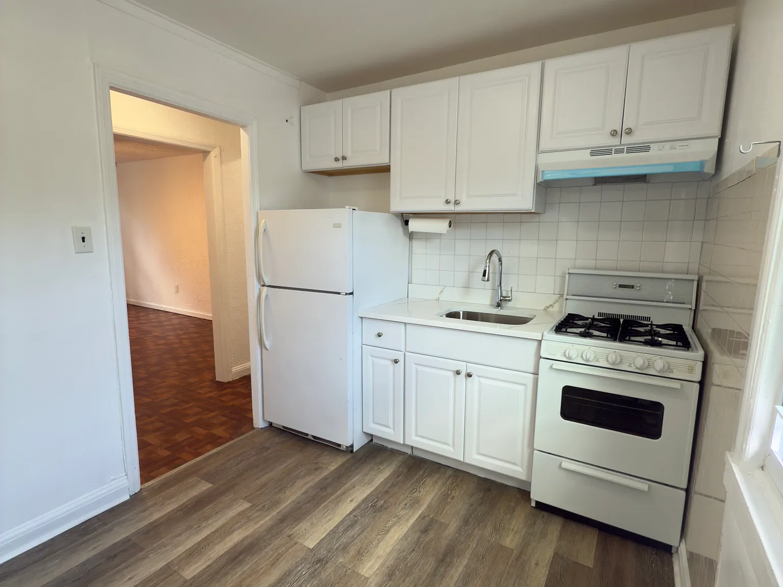 2 bed, $2,350 — Photo 4