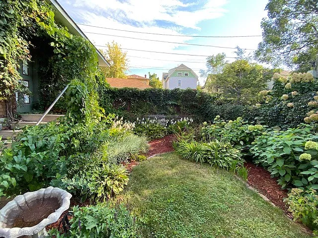 410 Maple St — Photo 19