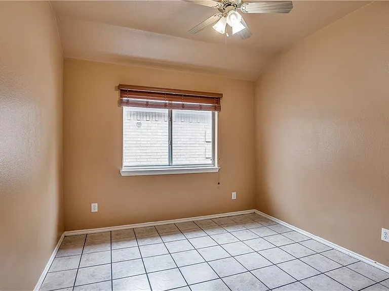 3427 Bellville Dr — Photo 11