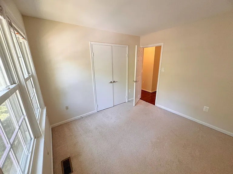8985 Omega Ct — Photo 14