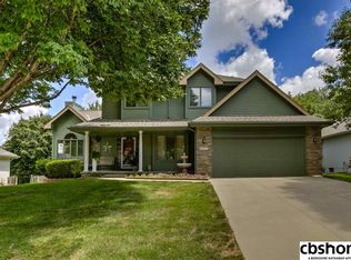 6417 N 106th St, Omaha, NE 68134