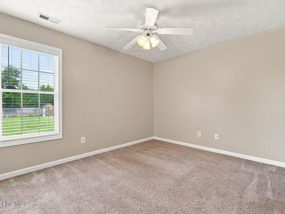 4th image of 205 Bonney Lane
