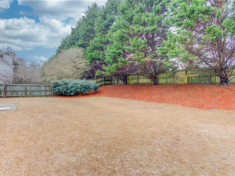 3924B Berwick Farm Dr — Photo 38