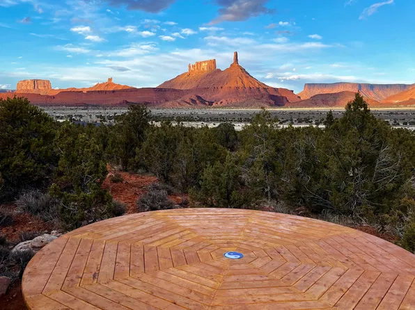 (undisclosed Address), Moab, UT 84532