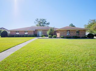 729 Lake Laurie Dr, Valdosta, GA 31605
