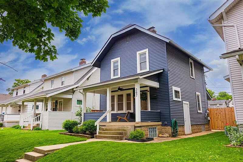 2 bed, 1.0 bath, 984 sqft, $1,650 — Photo 1