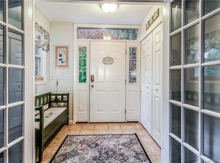 23 Richards Rd, Brookfield, CT 06804