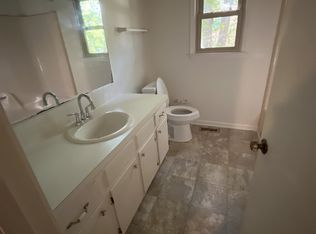317 Lakeside Dr, Kernersville, NC 27284