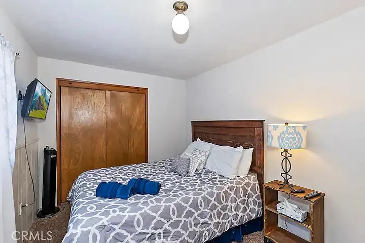325 W Fairway Blvd — Photo 6