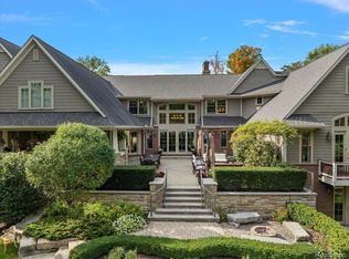 1330 Oxford Rd, Bloomfield Hills, MI 48304