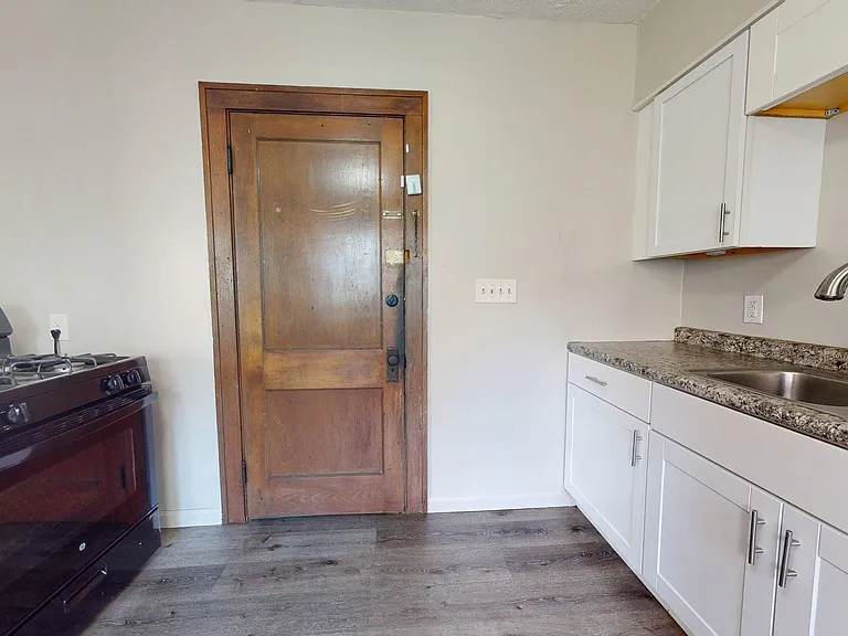 9715 Plymouth Ave — Photo 21