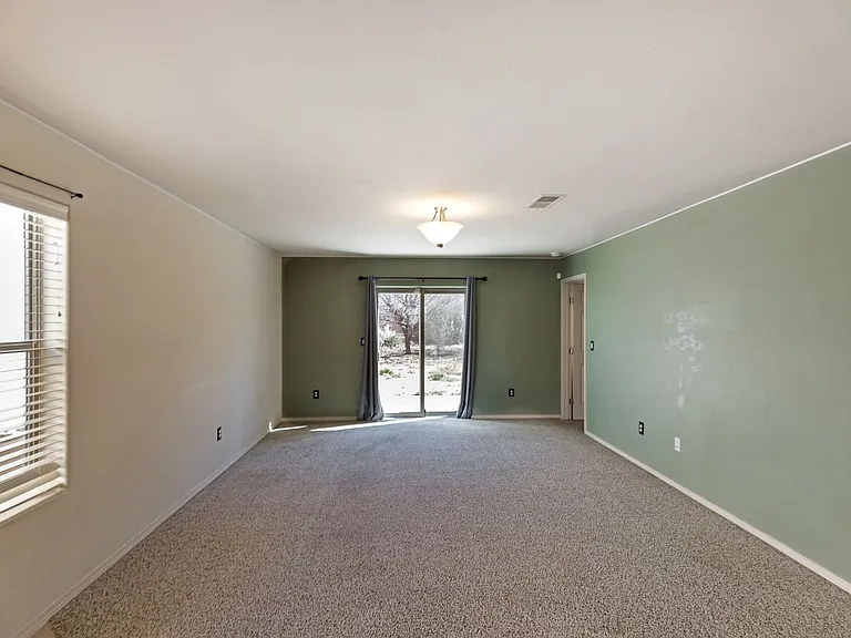 2637 Las Alturas Ct — Photo 4