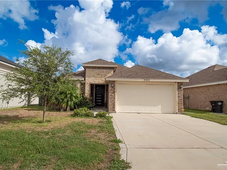 2901 E Imperial Oaks Dr — Photo 1