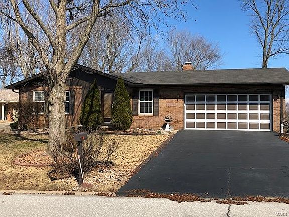 2nd image of 40 Matterhorn Dr