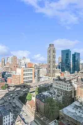 Sold by Berkshire Hathaway HomeServices New York Properties | media 14