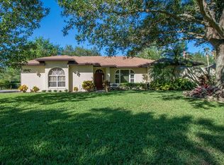 710 Lake Eloise Pl, Winter Haven, FL 33884