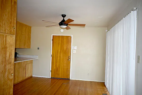 411 Clark Dr — Photo 9