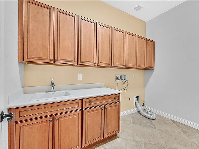 2809 Sisteron Ct — Photo 18