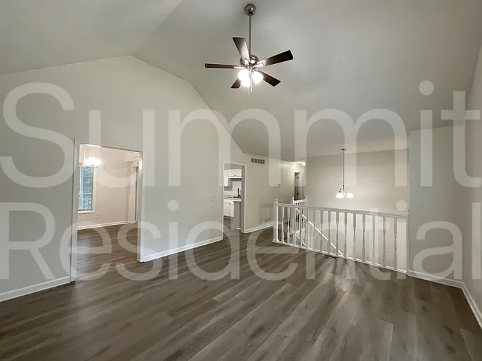 3 bed, 3.0 bath, 2027 sqft, $2,245 — Photo 4