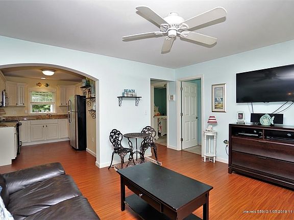 5th image of 180 Saco Ave