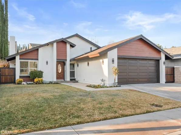 27605 Saffron Ln, Santa Clarita, CA 91350