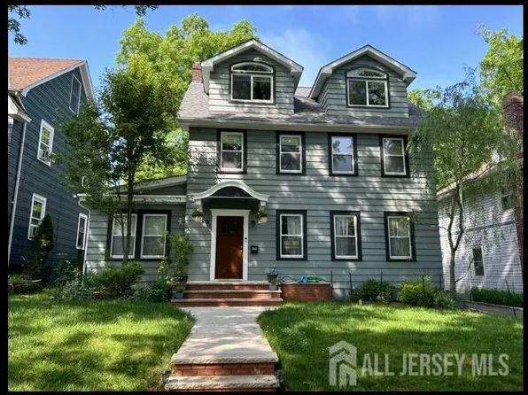 350 N 4th Ave, Highland Park, NJ 08904