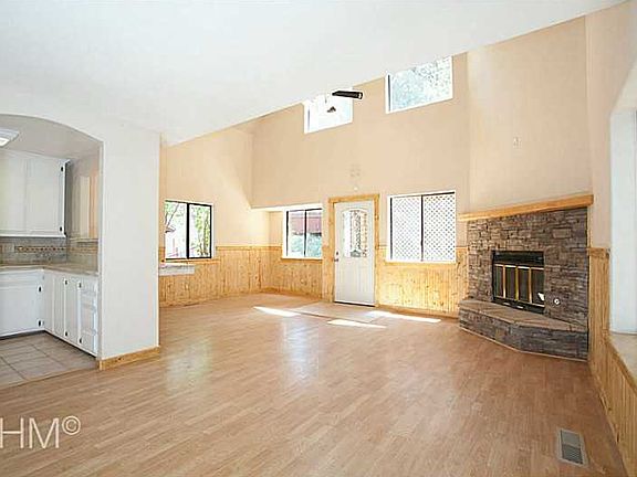 5th image of 660 Knoll Dr