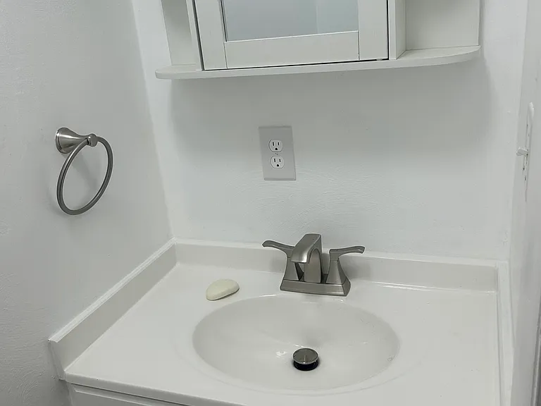 146 Catskill Ave #144 — Photo 4