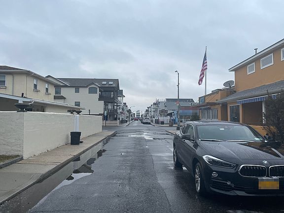 4th image of 50 Nebraska St