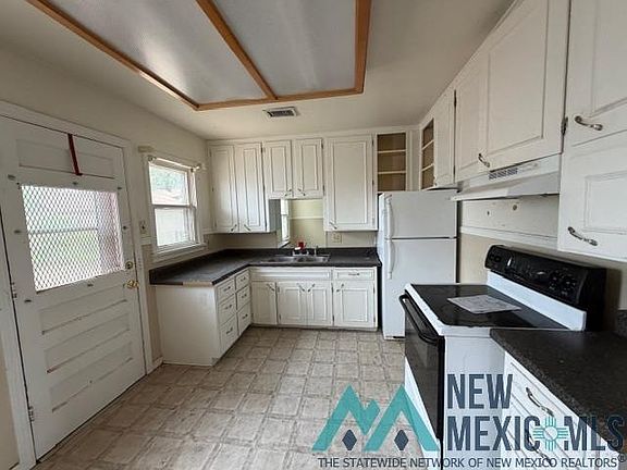 3rd image of 1724 Ross St