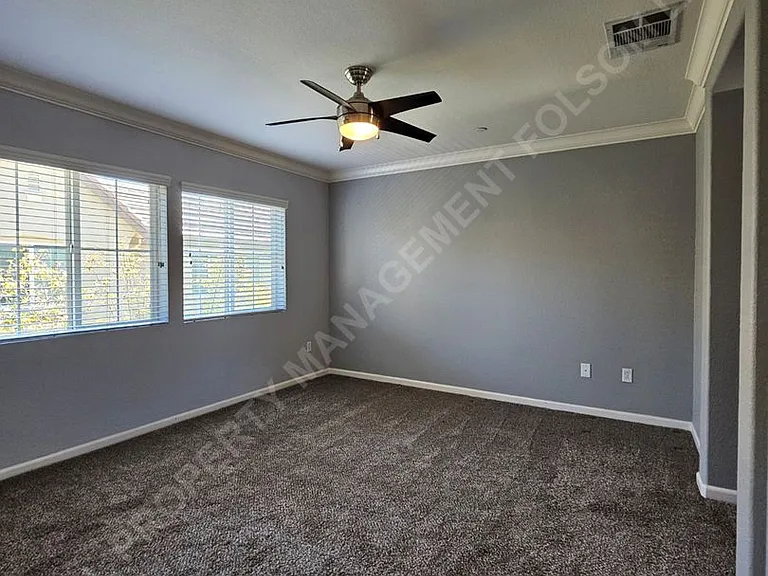 104 Rodin Ln — Photo 15