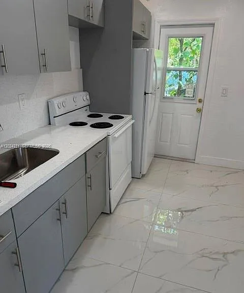 262 NE 55th Ter #0 — Photo 7